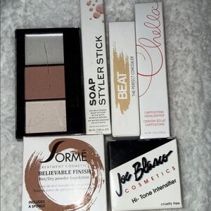 BUNDLE: Believable Finish Wet/Dry Powder Foundation